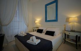 Aureliana Apartments